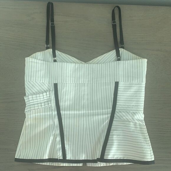 LAST CHANCE - BCBGMAXAZRIA Tuxedo Style Corset Top - Picture 5 of 6